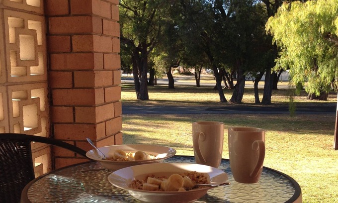 Emu Point Cabaña | Emu Point Beach Cottages: Cockleshell Cottage -pet friendly accommodation
