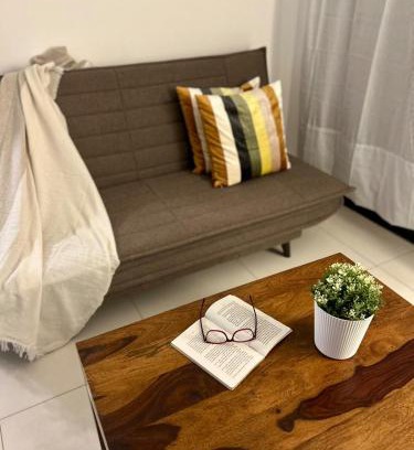 Hadapsar Apartamento | Ena by StayVio, Amanora Park Town, Hadapsar, Pune