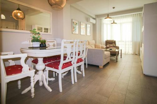 Los Remedios Apartamento | Encanto y Comodidad en Los Remedios - Junto a la Feria de Abril