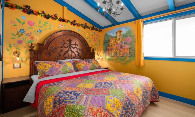 Southwest Anaheim Casa | Enchanted Dreams: Theater, Arcades, Playground +