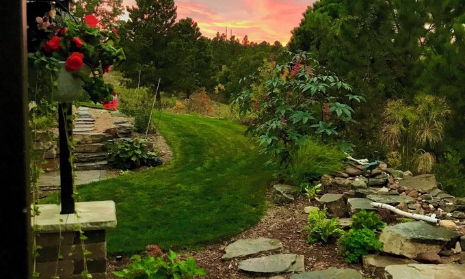 Rapid City Casa | Enchanted Studio & secluded outdoor patio oasis with gorgeous views