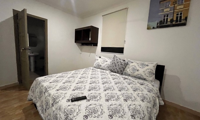 Eastern Region Apartamento | Enchanting 3-bedroom apartment with AC in Somanya