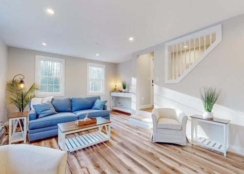 Gorham Casa | Enchanting 3BR Farmhouse Retreat Nature Getaway