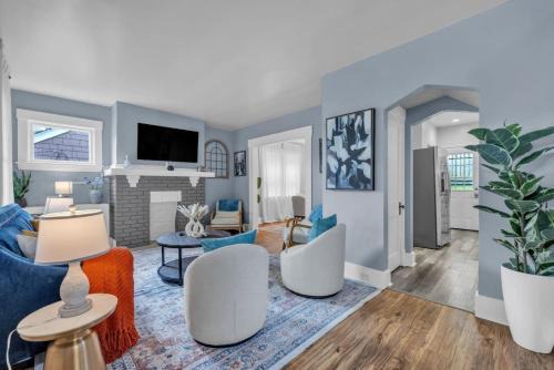 Brookline Casa | Enchanting 3BR with Yard, Patio