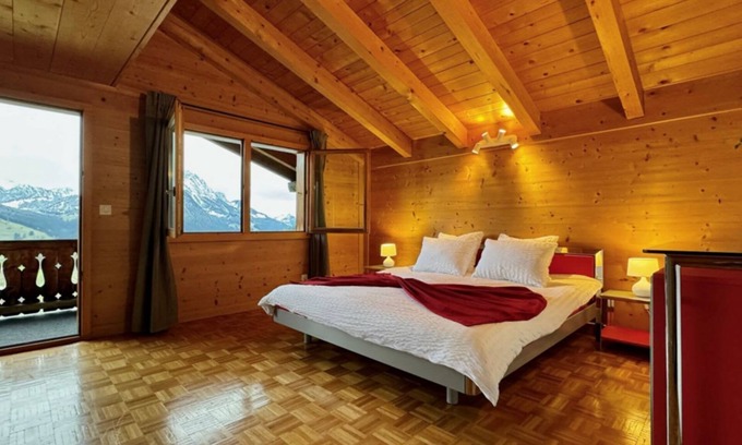 Schoenried Chalet De Esquí | Enchanting Chalet in the Picturesque Schonried