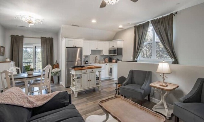 Prescott Apartamento | Enchanting Fawn Chalet in the Pines