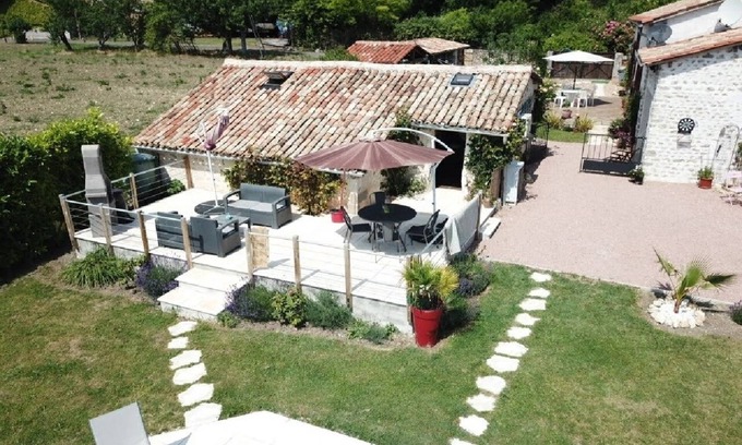 Saint-Maigrin Cabaña | Encantadora casa rural con piscina privada