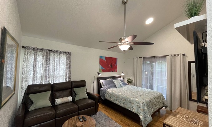Sabre Springs Apartamento | Enchanting Nest in Upscale Neighborhood