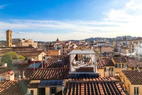 Santa Maria Novella Apartamento | ENCHANTING PENTHOUSE with a breathtaking 360 degrees Panoramic View in the Heart of Florence