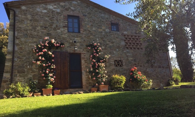 San Gusme Villa | Incantevole villa privata nel Chianti, piscina, WiFi gratuito, vista esplendida!