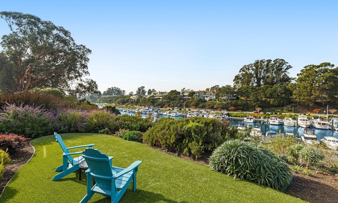 Eastside Santa Cruz Casa | Enchanting waterfront home with hot tub, patio, & great harbor views