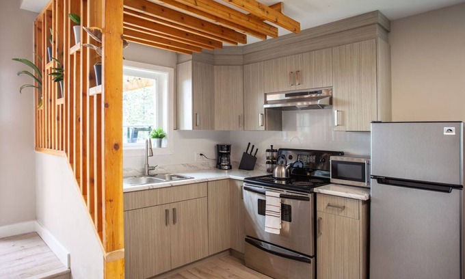 Black Mountain Casa | Enchantment Retreat in Black Mountain, Kelowna!