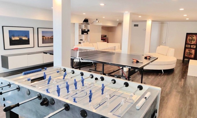 Village of East Hampton Casa | END OF JULY DEAL: Modern chic house in Georgica, East Hampton