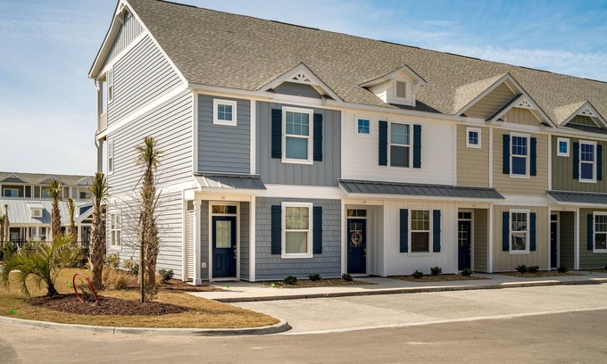 Atlantic Beach Casa | Nueva casa adosada ubicada en Atlantic Beach, Carolina del Norte