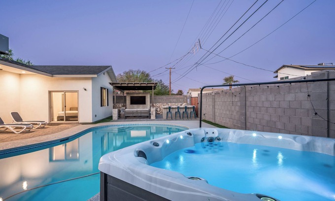 Scottsdale Estates Ten Casa | Endless entertainment and 1.5 miles from Old Town, stay at Sunbaked Terrace