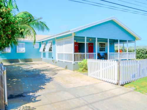 Inch Marlowe Casa | Endless Summer Beach House 3BR with Car