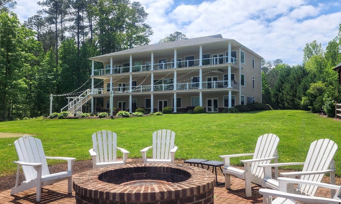 Timber Creek Casa | 🌅 Endless Summer-Sleeps 36-Movie Theater/Hot Tub/Game Room/New Boathouse 🌅
