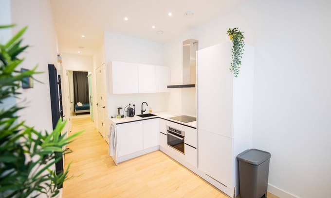 Centrum Apartamento | Engaged 1 Bedroom Apartment 50m2 -SS177E-