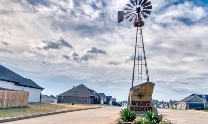 Bullard Casa | Enjoy a FREE with any 5 night stay PLUS a Spa Gift Card at Tyler's favorite Spa!