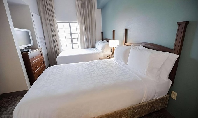 Highlands - Perkins Complejo | Enjoy a Hassle-Free Stay! 4 Relaxing Suites Near Jack Priscilla Andonie Museum!