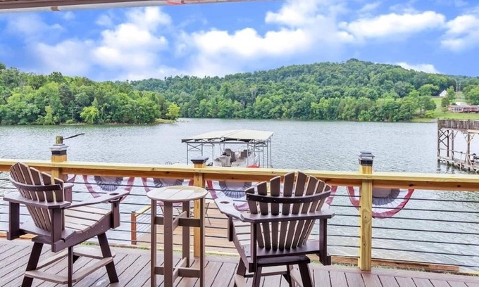 Piney Flats Casa | Enjoy breathtaking lake views from the comfort of your own private deck.