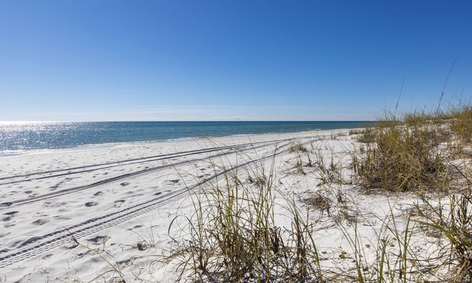 Inlet Beach Casa | ¡Fabuloso otoño en Inlet Beach! Reserve ahora para ver las puestas de sol más bellas.