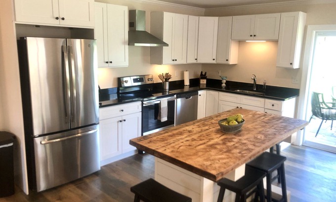 Middletown Casa | Enjoy Newport & Our Beaches In A Modern, Open Concept Home - Fits 12 Comfortably