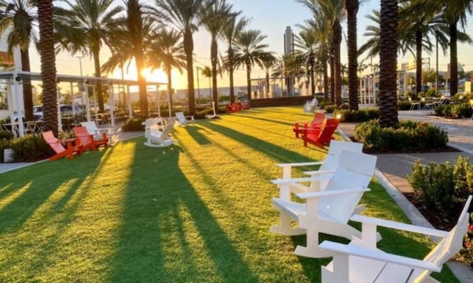Hallandale Beach Casa | Enjoy our brand new home close to Hollywood in Hallandale Beach!