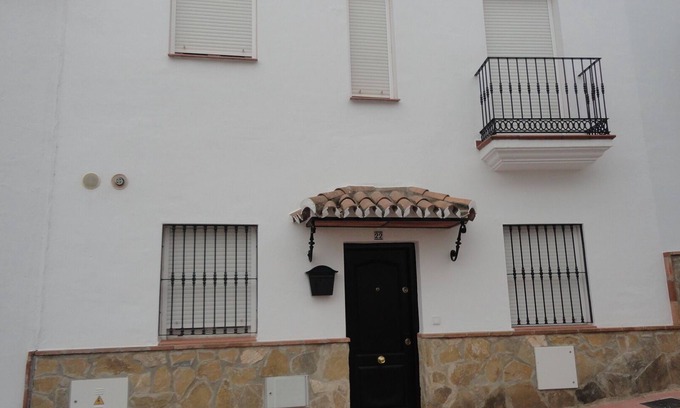 Montejaque Casa | DISFRUTE DE NUESTRA CASA Y RELÁJESE EN UN ENTORNO TRANQUILO Y MARAVILLOSO.