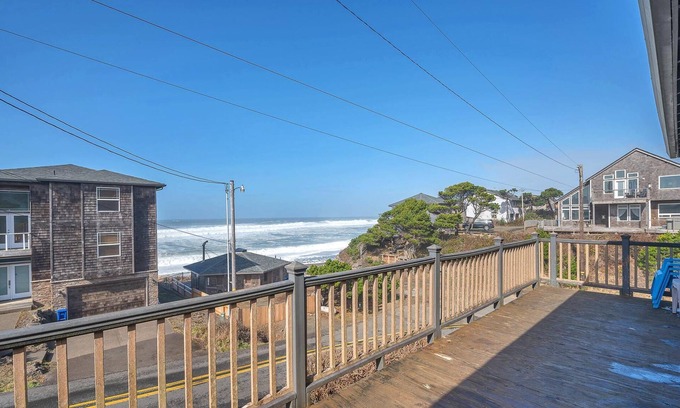 Gleneden Beach Casa | ¡Disfruta de Sands & Surf en "Neptune Beach", una vista al mar de 3 camas en Gleneden Beach!