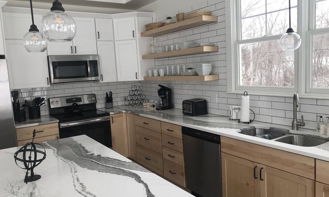 Ludington Casa | Lake House de 2 pisos en Bluff con vista al hermoso lago Michigan! ¡Vistas hermosas!
