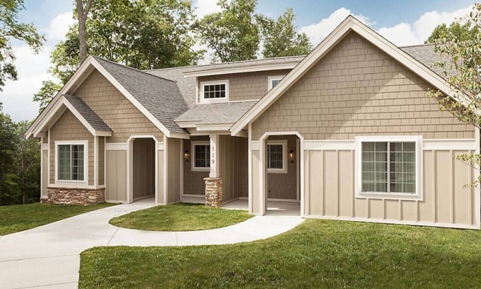 Cashiers Condominio | Enjoy the Blue Ridge Mountains in this 2BD condo resort retreat
