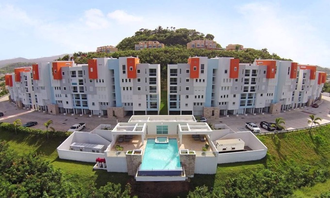 Luquillo Condominio | Disfruta del Confort y la Luz Natural Viviendo una Hermosa Experiencia