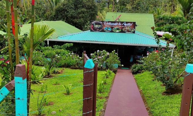 Katira Hotel | Disfruta de la naturaleza en Posada Río Celeste La Amistad