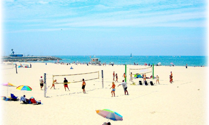 Hermosa Beach Condominio | Disfrute de la cadena, pasos a la arena, tarifas especiales, ¡investigue ahora!