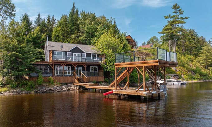 Mount Uniacke Casa | Enjoy the ultimate retreat with a hot tub, fire pits, a cold plunge, and sauna