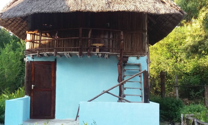 Kigamboni Hotel | Disfrute de sus vacaciones en el complejo de playa de la mafia