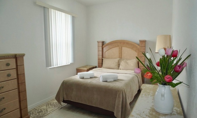 Warm Mineral Springs Condominio | Enjoyable 2-bedroom/ 2 Bathroom condo with AC in North Port