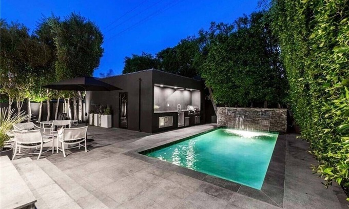 Melrose Casa | Entertainment Delight in LA