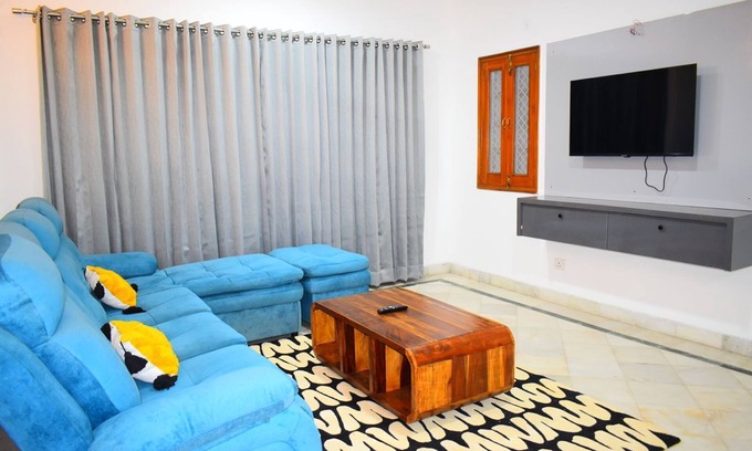 Gurugram Villa | Entire 3BHK Duplex Villa Golf Course Road
