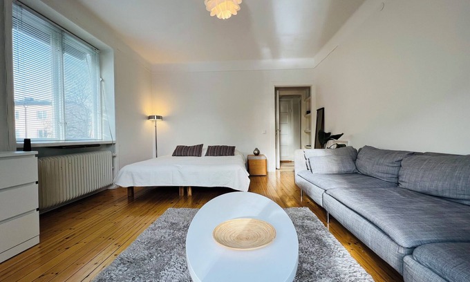 Enskede Gard Apartamento | Entire Apartment Stockholm