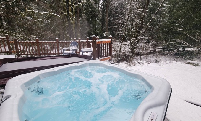Zigzag Cabina | Entire Cabin - Mt. Hood, close to skiing! HOT TUB/BBQ/WiFi/Firepit