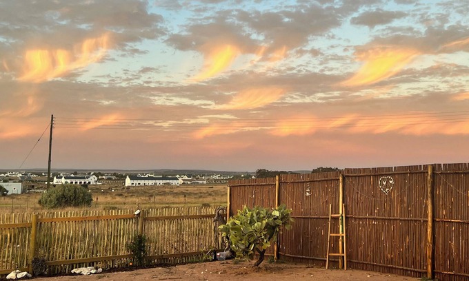 Langebaan Casa | Entire holiday home 5 minutes from the Beach - Kite Surfing. Comfortable, new!