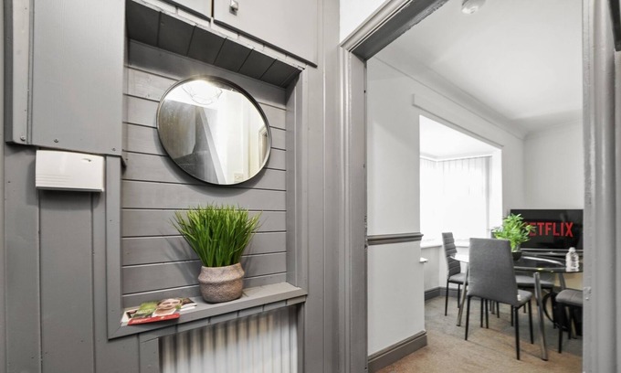 Birmingham Casa | ✸★ Entire Holiday Home ✪ Long Stays - Fast WIFI★ICC, NEC, Barclays Arena,✸