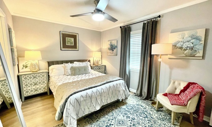 Baton Rouge Condominio | Elegant condo 2 bedroom 2 en-suites. Keurig, snacks, Jefferson Hwy. LSU 10 min
