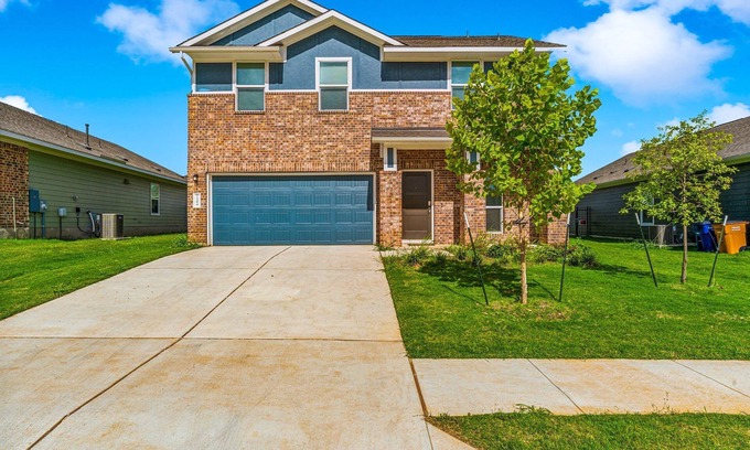 Del Valle Casa | Entire House Near Airport & COTA