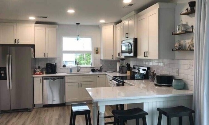 Topsail Beach Casa | Entire Home! Easy Walk to Beach & Gorgeous Sound View