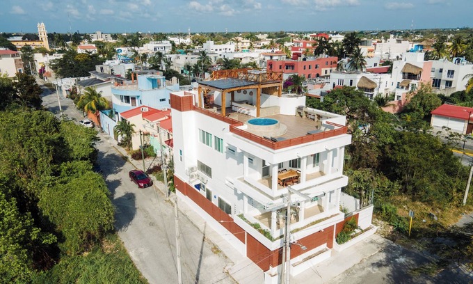 Colonia Andres Casa | Entire Home in Beautiful Corpus Christi Cozumel- 4 Bedrooms, AC and Wifi
