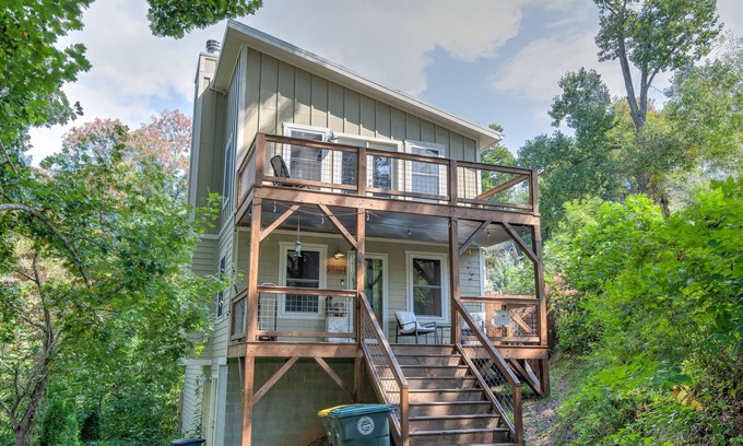 Woodfin Casa | Entire Home in peaceful location near river and downtown