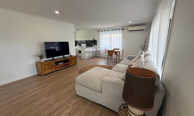Rosebud Casa | Entire home on the peninsula